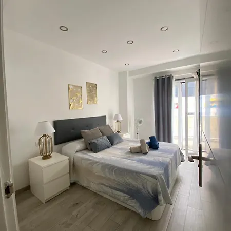 Moderno Piso Junto Al Mar. Wifi Daire